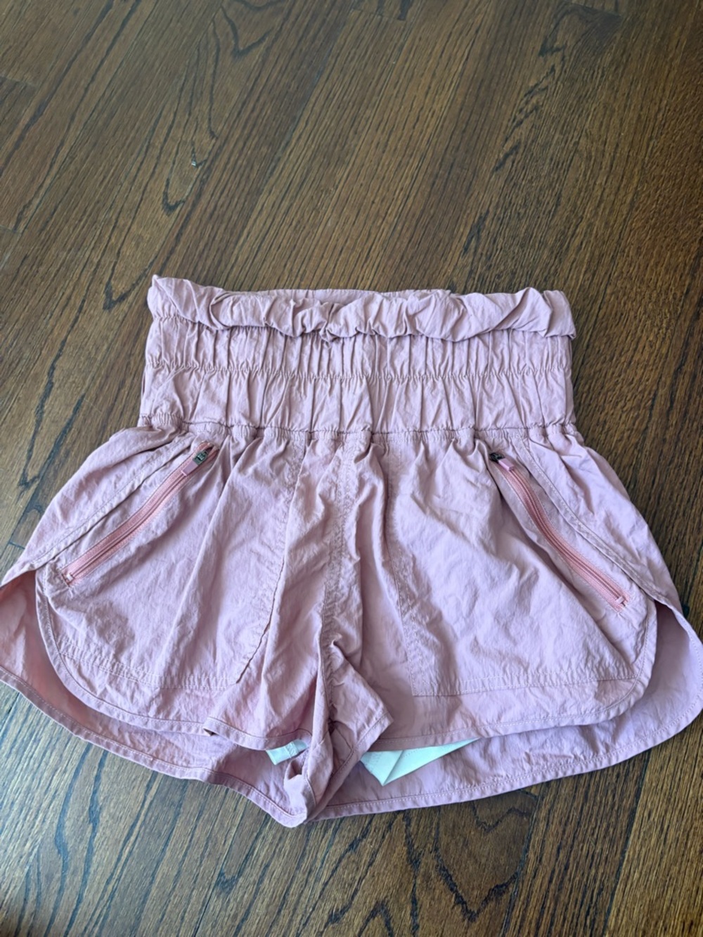 High-Waist Pink Women's Shorts with Zipper Pockets